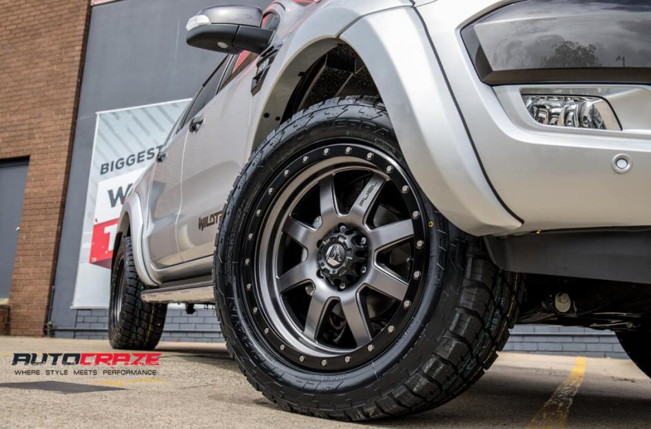 FORD-RANGER-TROPHY-MATTE-ANTHRACITE-WITH-BLACK-RING